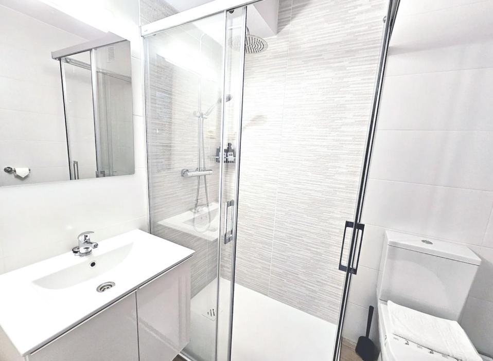 Entire Apartament 1 Minute From The Historical Center 圣地亚哥－德孔波斯特拉 外观 照片